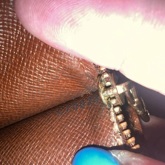 Louis Vuitton Sarah Wallet Vintage 2003 converted crossbody Preloved see photos - Picture 7 of 16